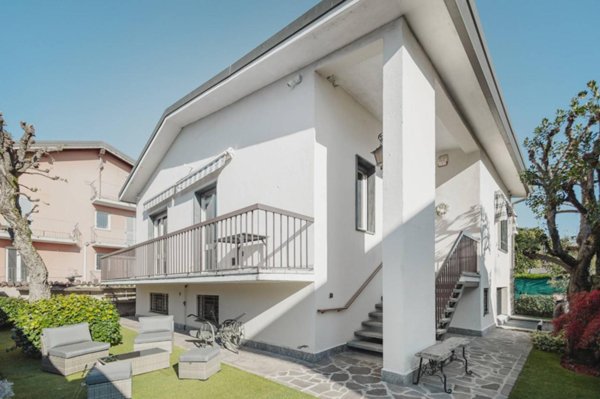 casa indipendente in vendita a Cuggiono