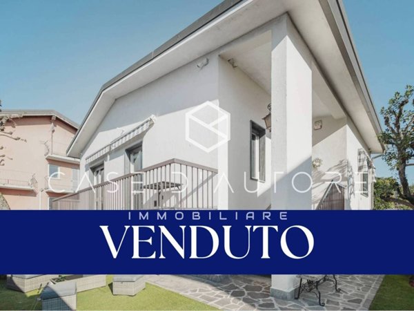 casa indipendente in vendita a Cuggiono in zona Castelletto di Cuggiono