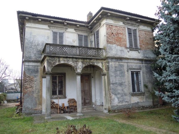 casa indipendente in vendita a Cuggiono