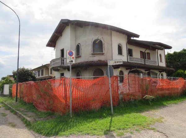 casa indipendente in vendita a Cuggiono