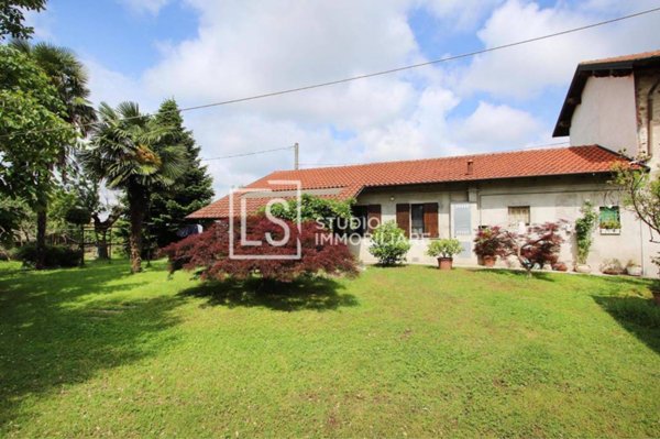 casa indipendente in vendita a Cuggiono