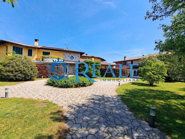 appartamento in vendita a Cuggiono in zona Castelletto di Cuggiono