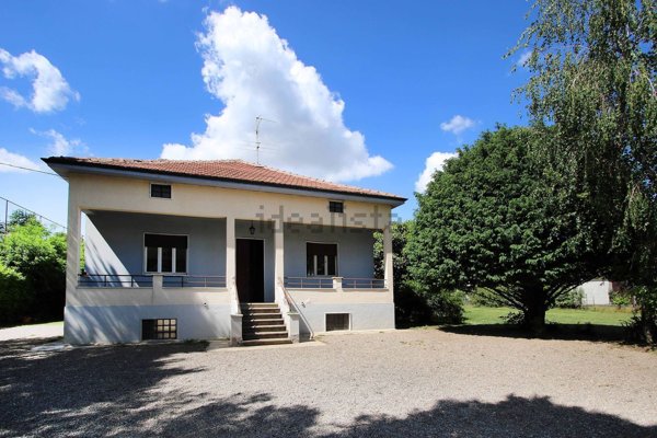casa indipendente in vendita a Cuggiono