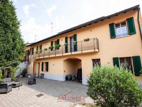 casa indipendente in vendita a Cuggiono