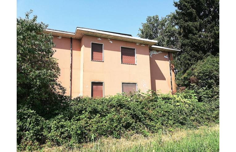 casa indipendente in vendita a Cuggiono