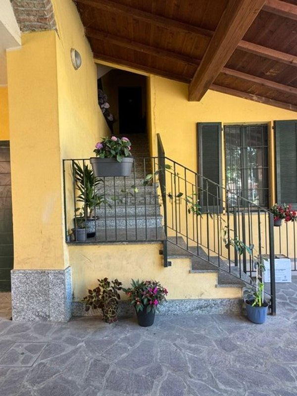 appartamento in vendita a Cuggiono in zona Castelletto di Cuggiono
