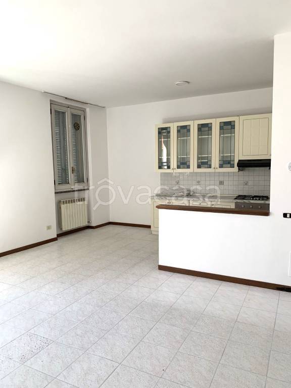 appartamento in vendita a Cuggiono in zona Castelletto di Cuggiono