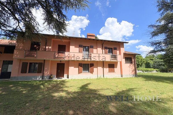casa indipendente in vendita a Cuggiono in zona Castelletto di Cuggiono