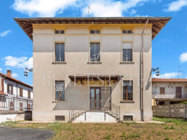 casa indipendente in vendita a Cuggiono in zona Castelletto di Cuggiono