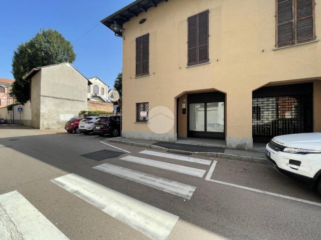 ufficio in vendita a Cuggiono in zona Castelletto di Cuggiono