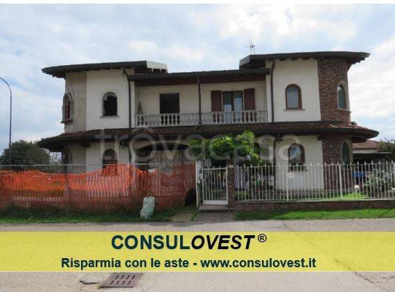 casa indipendente in vendita a Cuggiono in zona Castelletto di Cuggiono