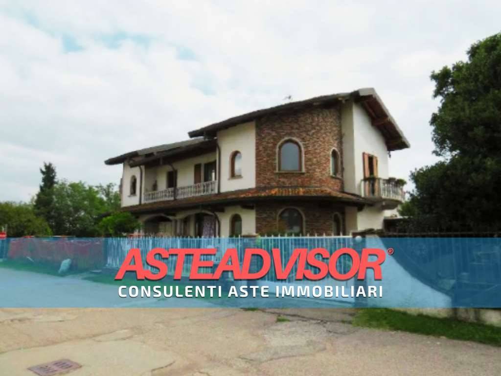 appartamento in vendita a Cuggiono in zona Castelletto di Cuggiono