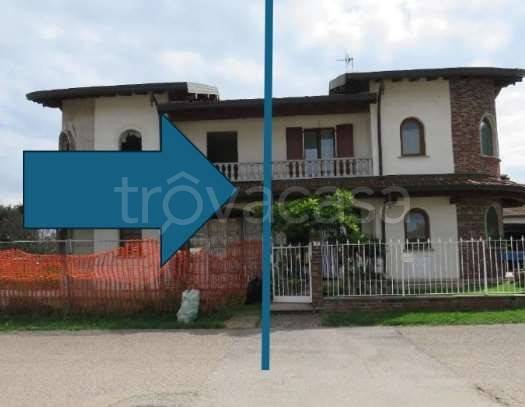 casa indipendente in vendita a Cuggiono in zona Castelletto di Cuggiono