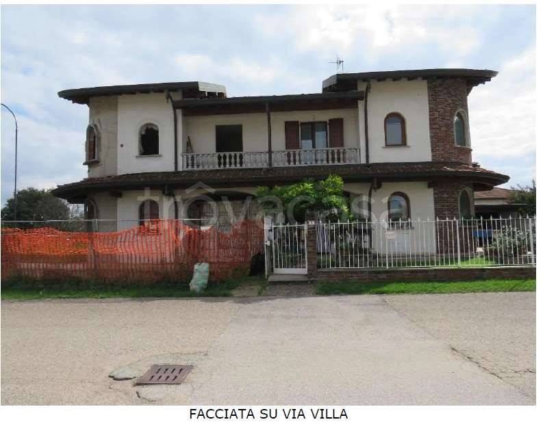 casa indipendente in vendita a Cuggiono in zona Castelletto di Cuggiono