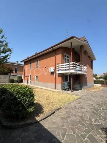casa indipendente in vendita a Cuggiono