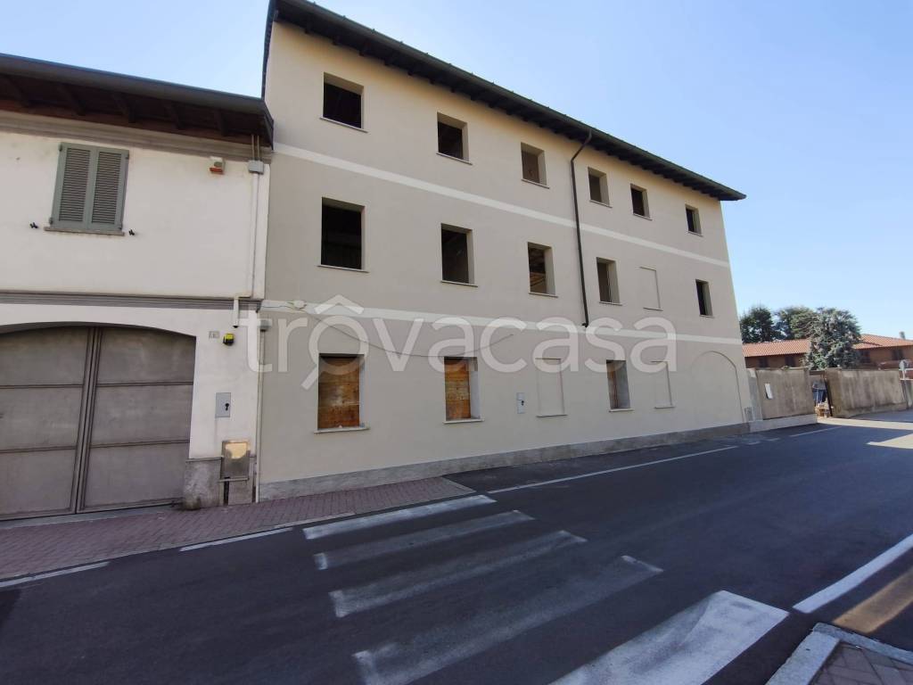 appartamento in vendita a Cuggiono in zona Castelletto di Cuggiono