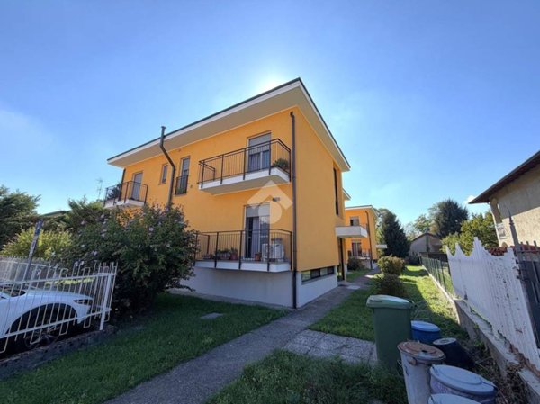 appartamento in vendita a Cuggiono in zona Castelletto di Cuggiono