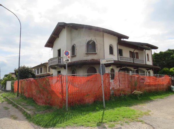 casa indipendente in vendita a Cuggiono in zona Castelletto di Cuggiono