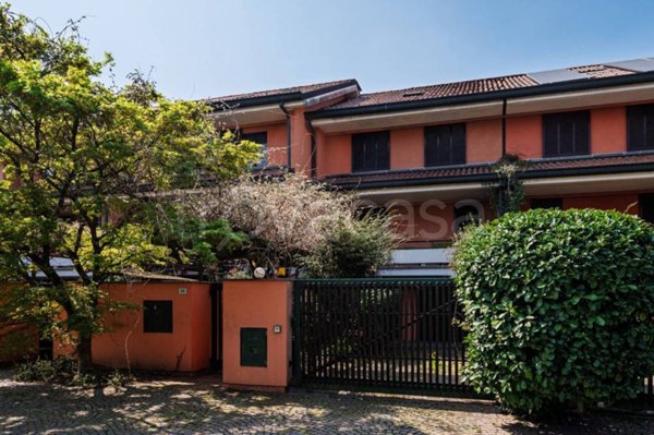 casa indipendente in vendita a Cusago