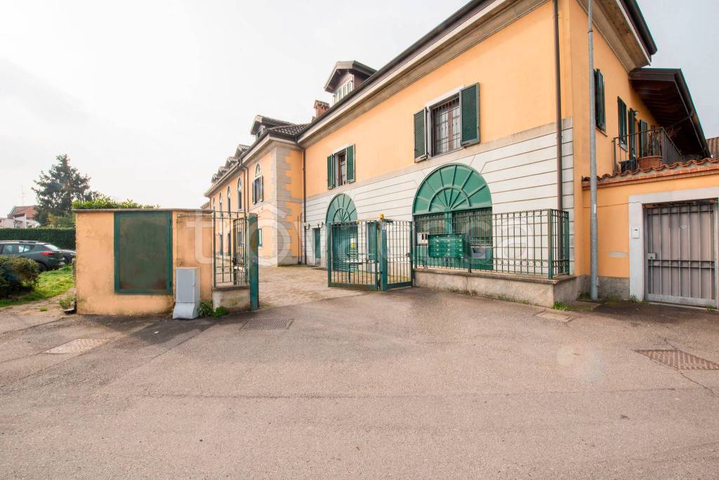 appartamento in vendita a Cusago in zona Monzoro