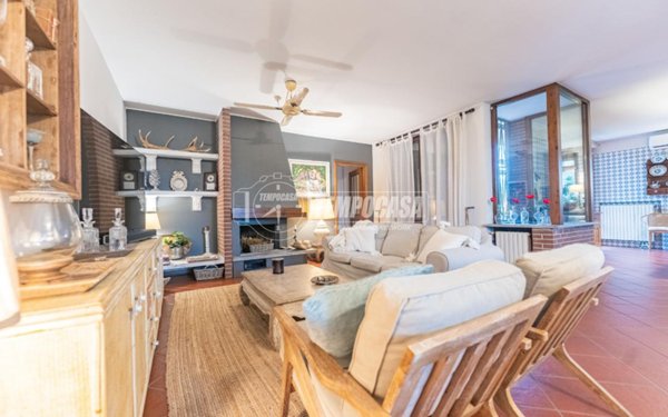 casa indipendente in vendita a Cusago