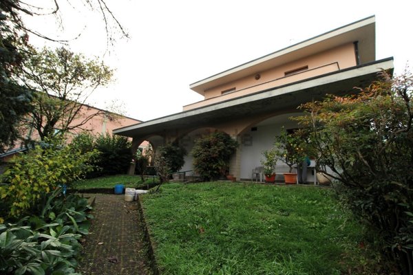 casa indipendente in vendita a Cusago