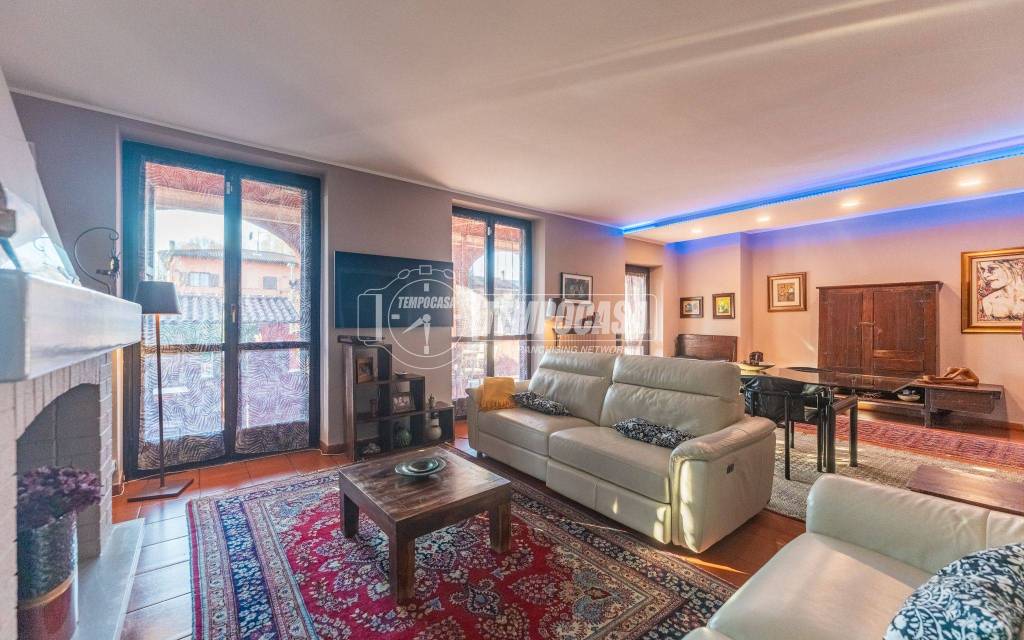 casa indipendente in vendita a Cusago