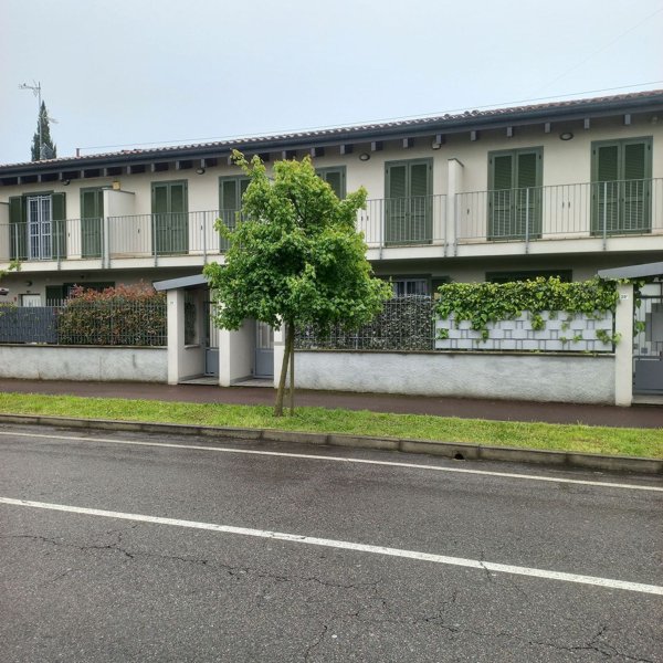 casa indipendente in vendita a Cusago