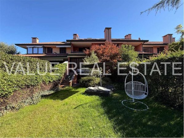 casa indipendente in vendita a Cusago