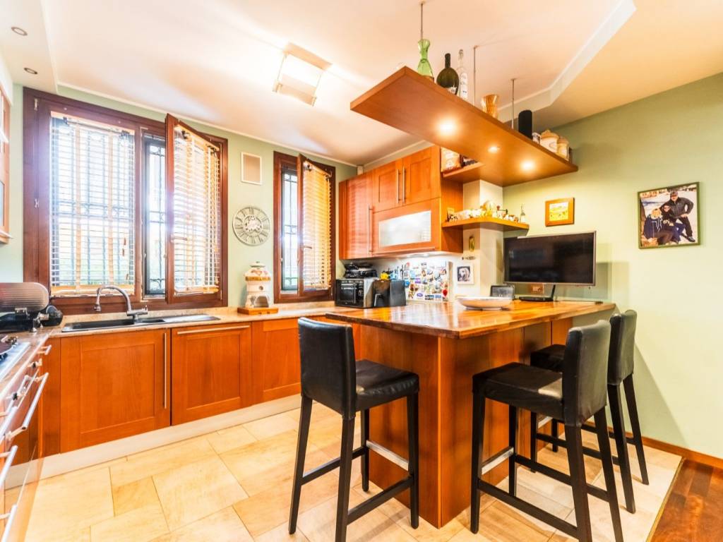 appartamento in vendita a Cusago in zona Monzoro