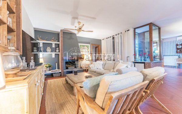 casa indipendente in vendita a Cusago