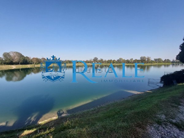 casa indipendente in vendita a Cusago in zona Monzoro