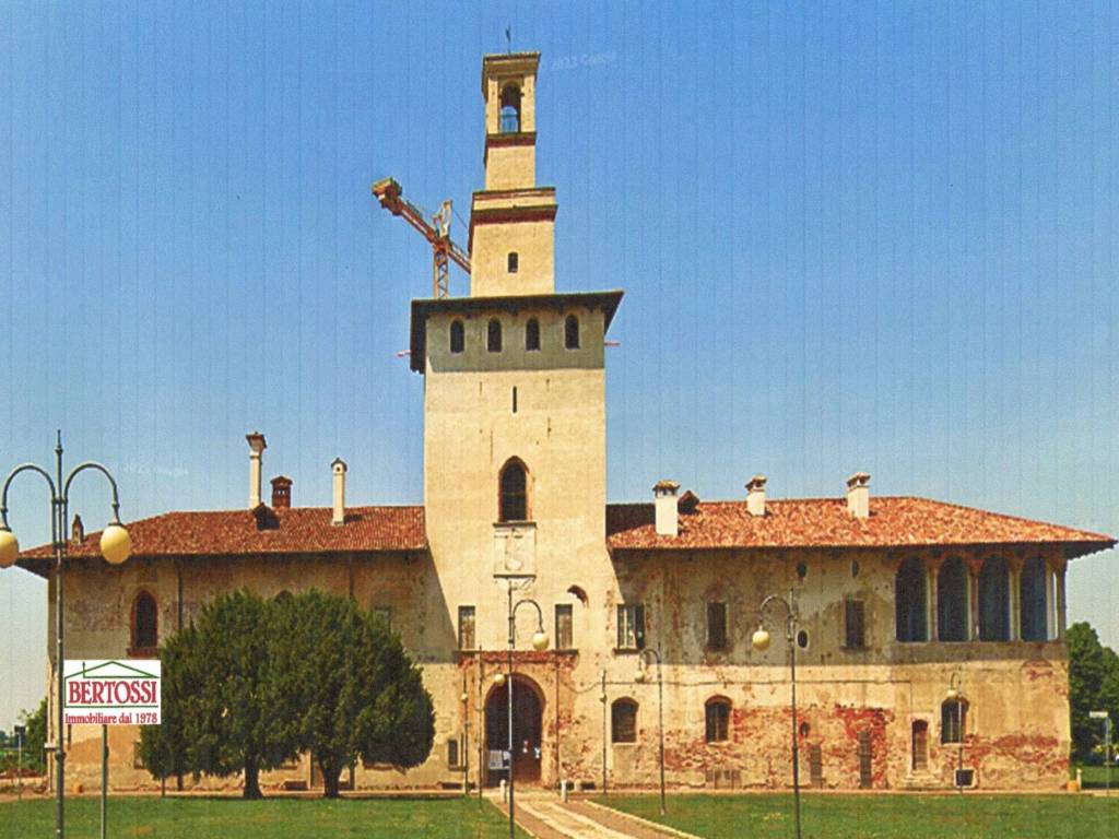 intera palazzina in vendita a Cusago