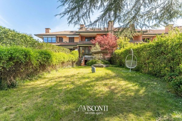 casa indipendente in vendita a Cusago