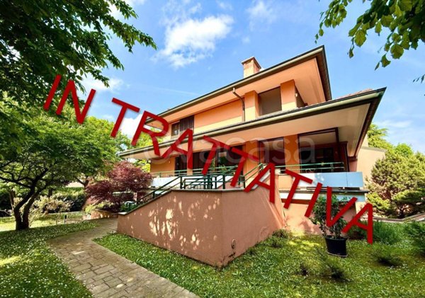 casa indipendente in vendita a Cusago