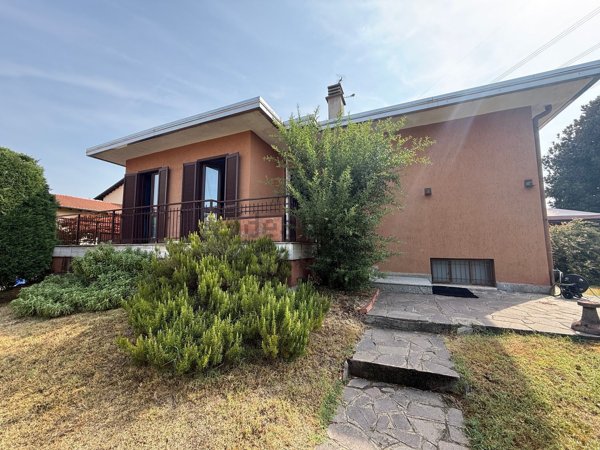 casa indipendente in vendita a Cusago