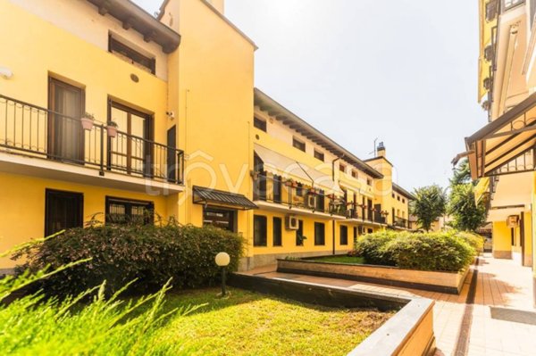 appartamento in vendita a Cusago in zona Monzoro