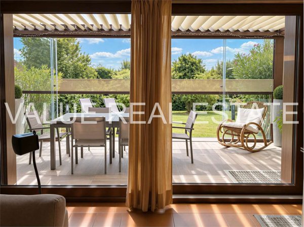 casa indipendente in vendita a Cusago in zona Monzoro