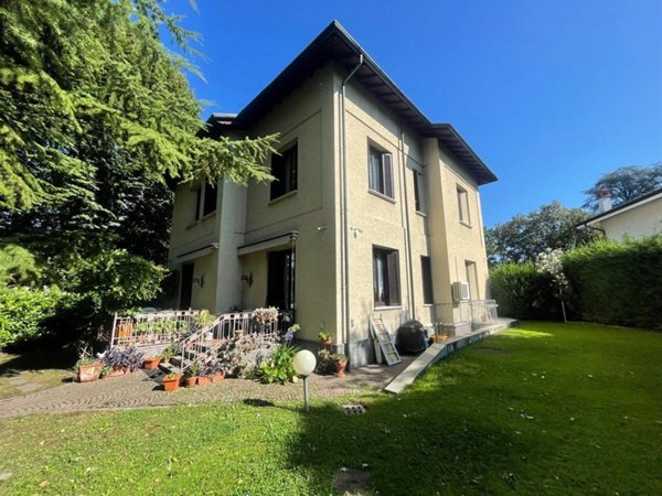 casa indipendente in vendita a Cusano Milanino