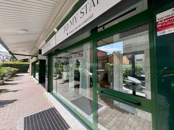negozio in vendita a Cusano Milanino