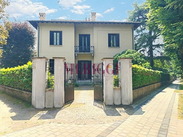 casa indipendente in vendita a Cusano Milanino