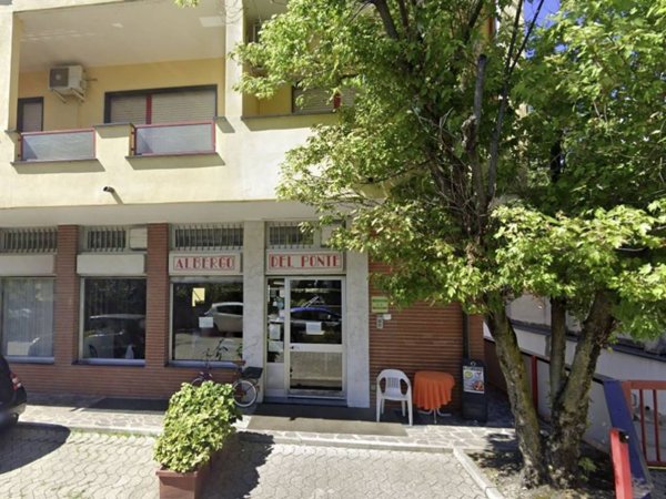 negozio in vendita a Cusano Milanino