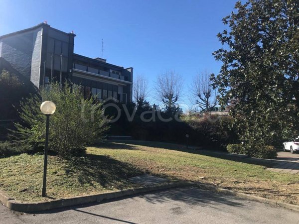 capannone in vendita a Cusano Milanino