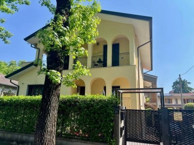casa indipendente in vendita a Cusano Milanino