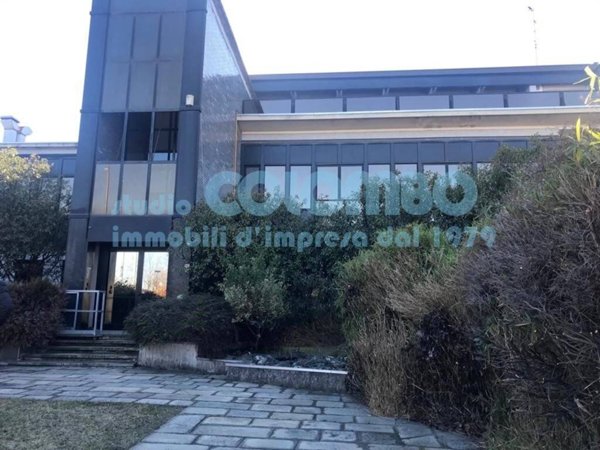locale commerciale in vendita a Cusano Milanino