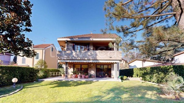 casa indipendente in vendita a Cusano Milanino