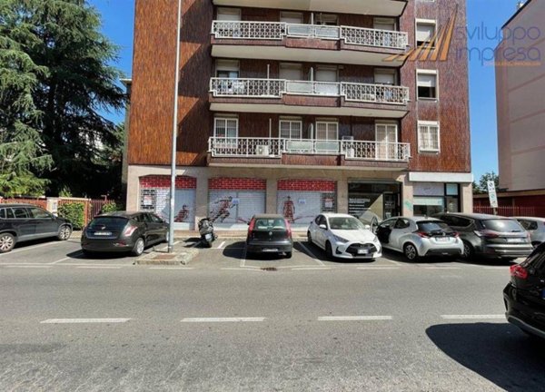 negozio in vendita a Cusano Milanino
