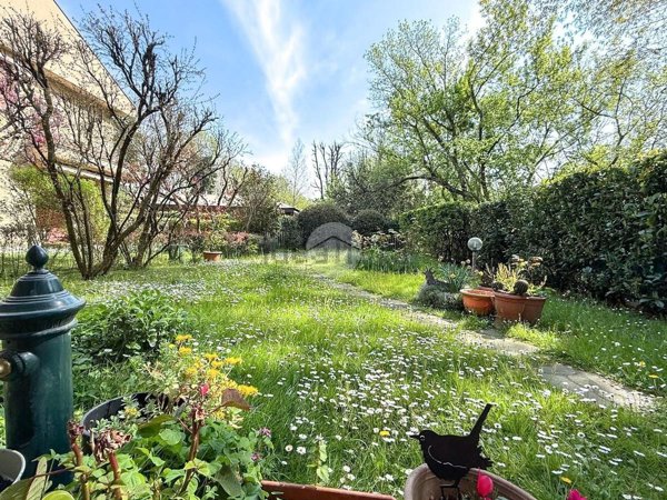 pentavano in vendita a Cusano Milanino