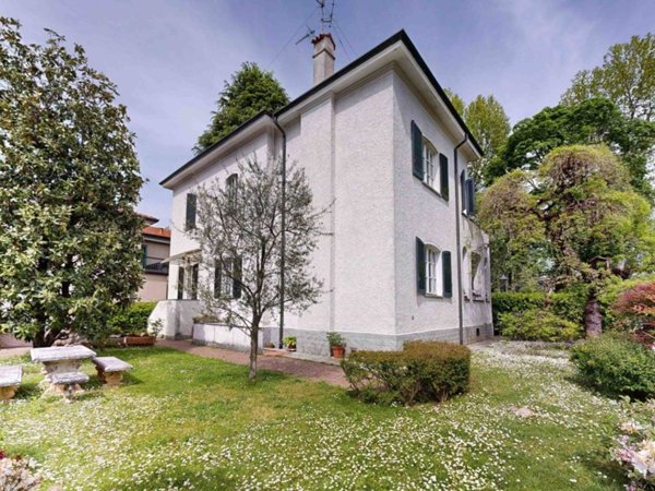 casa indipendente in vendita a Cusano Milanino