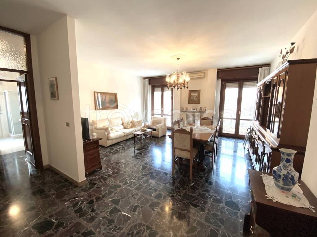 appartamento in vendita a Cusano Milanino